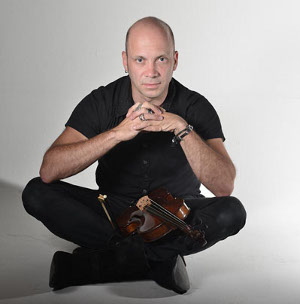 Il violino barocco di Stefano Montanari per gli amici della musica di Taranto