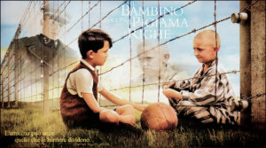 il bambini con il pigiama a righe